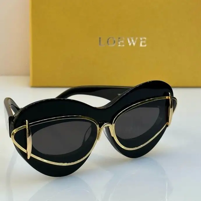 Loewe Glasses (22)